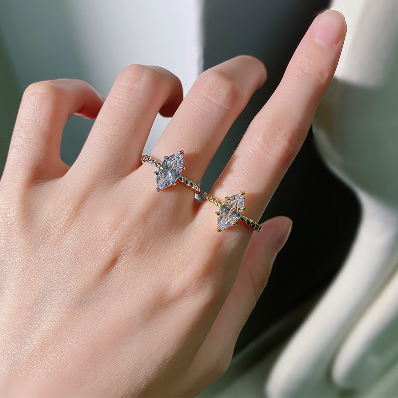 欧美跨境经典款2024新款925银藤蔓麻花扭环6*12马眼高碳钻戒指女