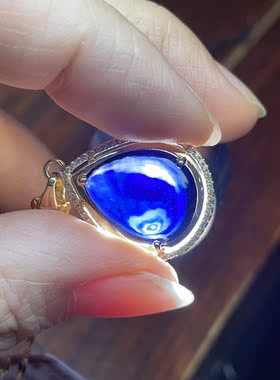 18k黄金天然蓝宝石吊坠弧面水滴形山东昌乐无烧蓝宝石纯正深蓝色