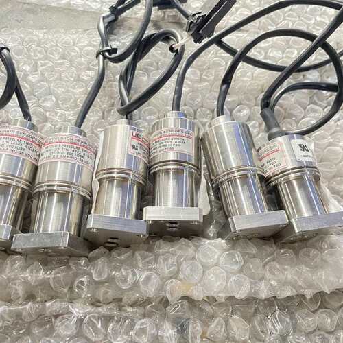 议价UE真空压力传感器E36W-L33，品，功能完好，工