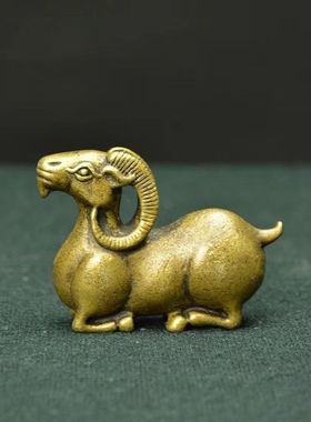 纯铜实心十二生肖山羊摆件祥瑞羊黄铜把件茶宠桌面复古铜摆件