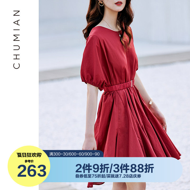 初棉大裙摆纯棉红色收腰连衣裙 樱桃红泡泡袖不规则连身裙