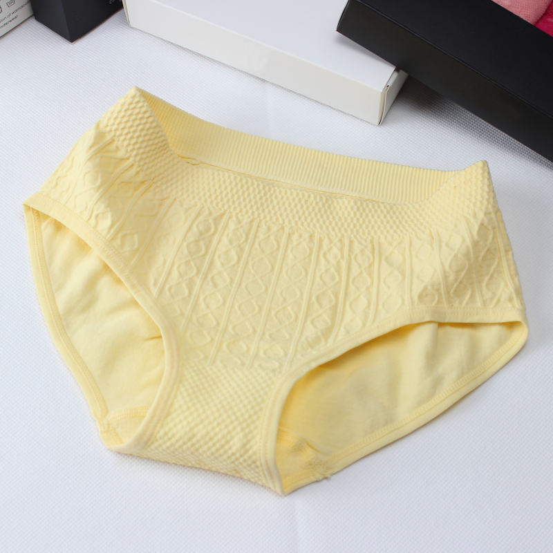 一片式弹力大无缝女不勒腰三角裤