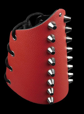 宽大水桶钉大红荔枝纹皮朋克手链