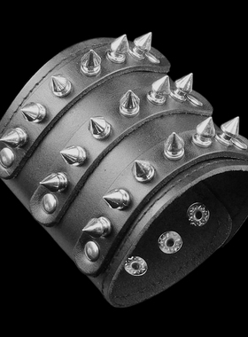 黑色超宽牛皮三根条子双层尖刺铆钉刺腕手链男女饰品手镯霸气手环