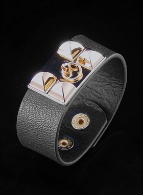 黑色皮质合金方钉拉环时尚潮手链