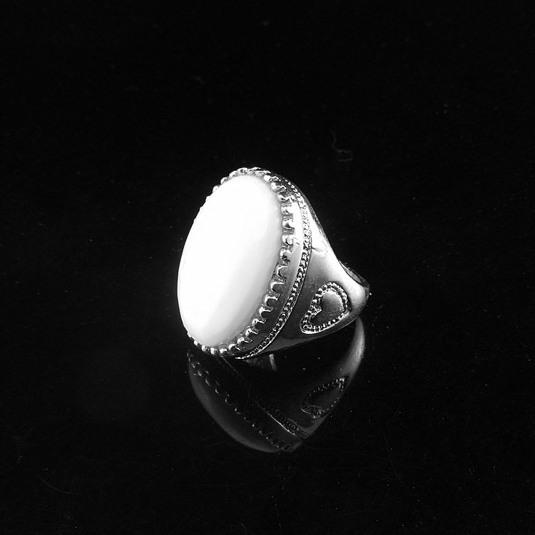 内径18mm银色合金锯齿状白椭圆球面民族风戒指男女死口指环首饰品