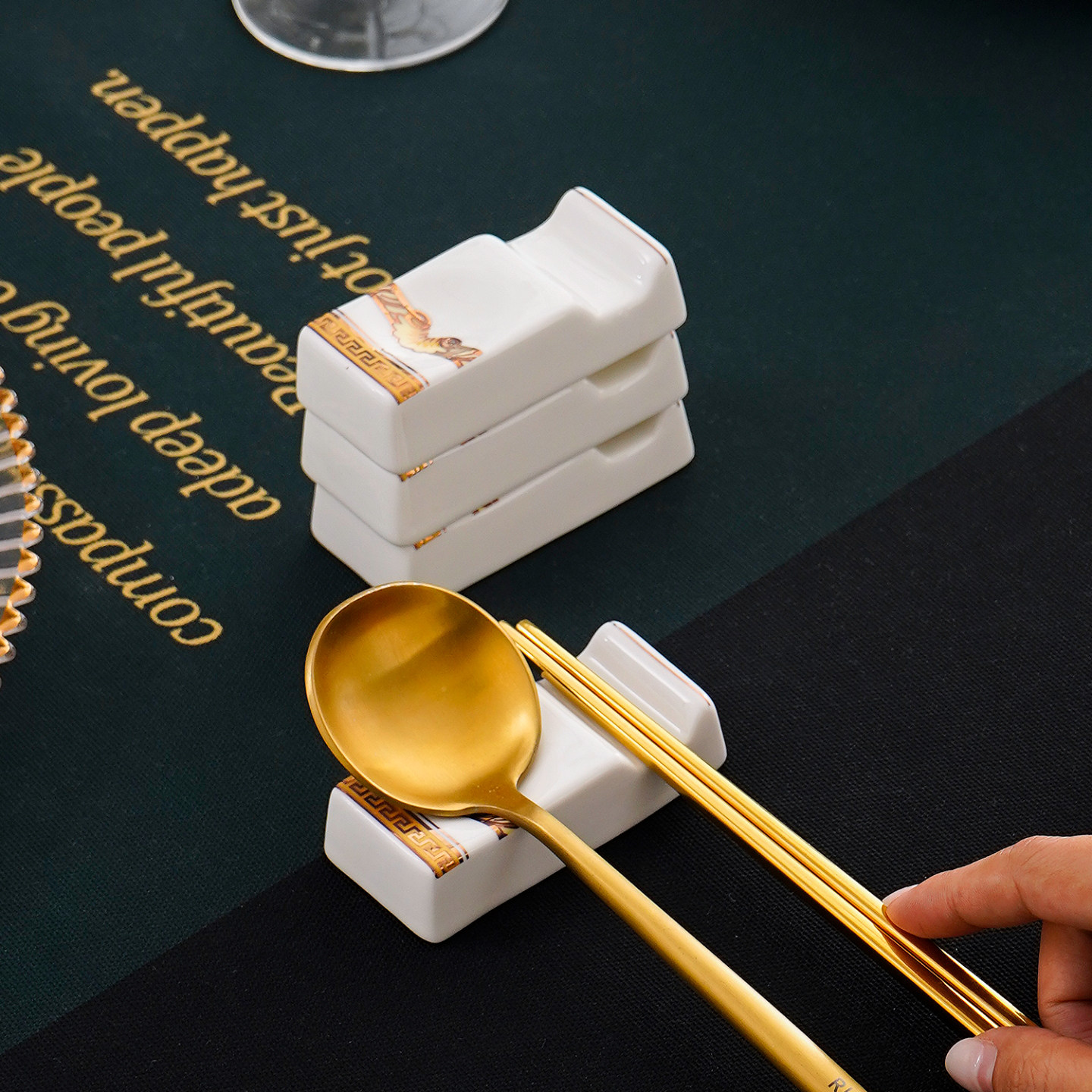 轻奢骨瓷长方形筷勺两用架