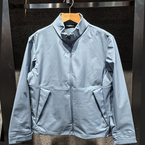 阿珂姆新款户外立领软壳衣