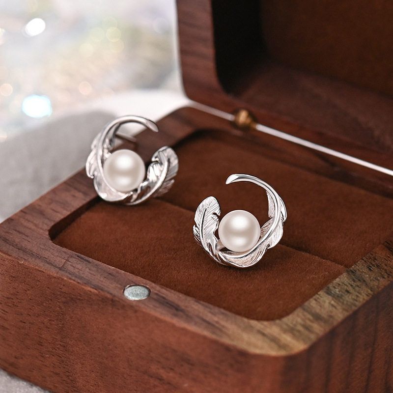 S999银耳钉羽你相伴淡水珍珠耳骨钉时尚百搭耳饰