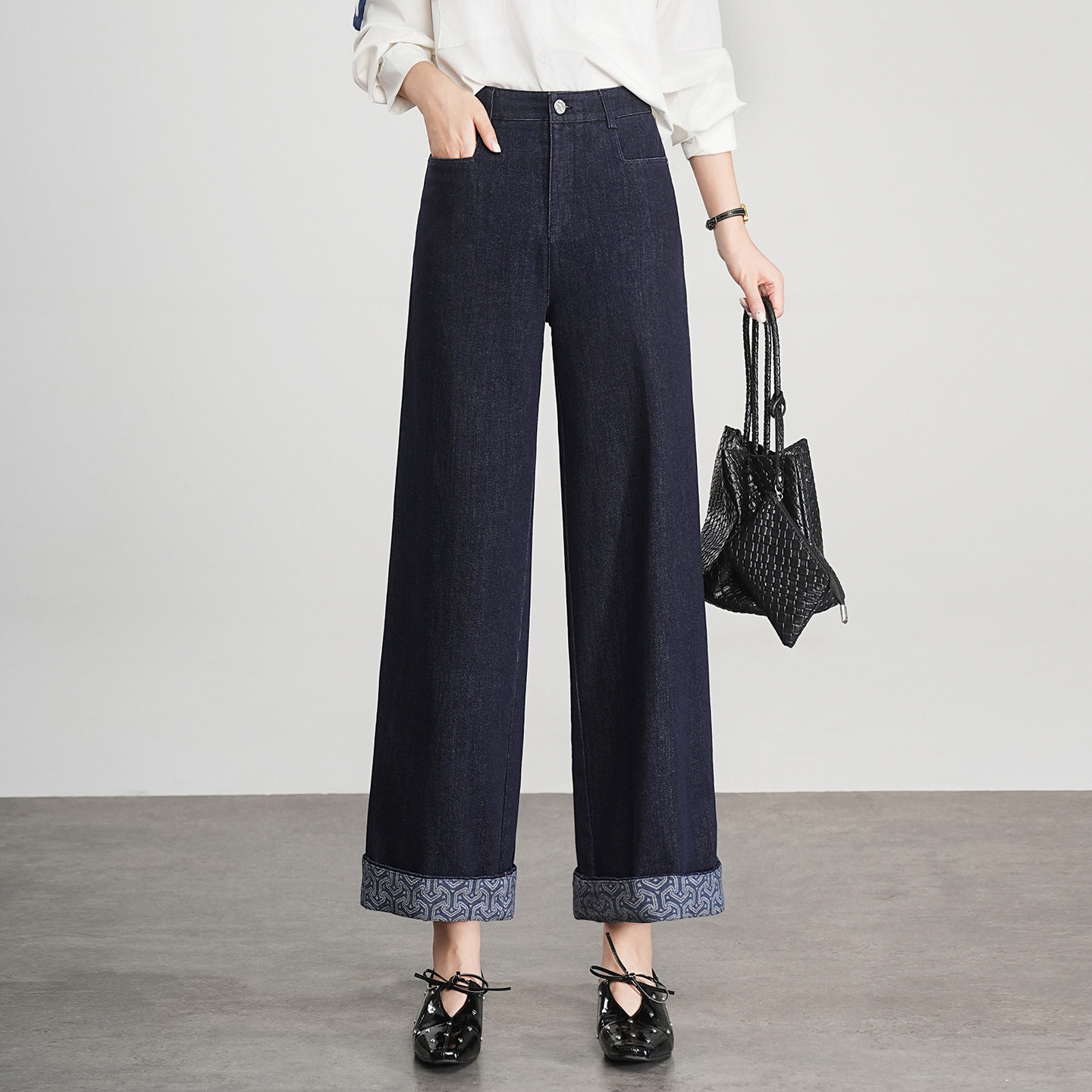 深蓝色九分直筒牛仔裤女2025秋季薄款新款时尚显瘦印花卷边哈伦裤