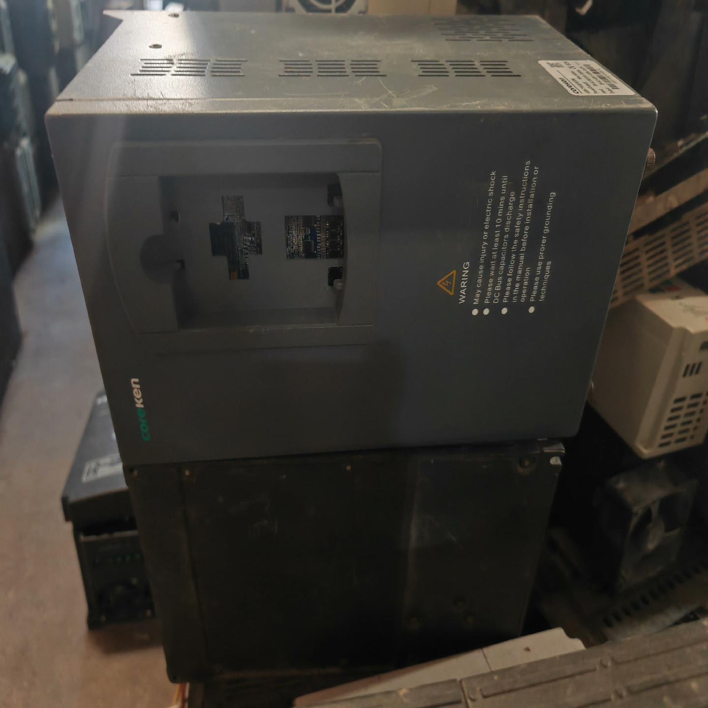 科肯变频器H300-T15GB185PB功率15kw 用