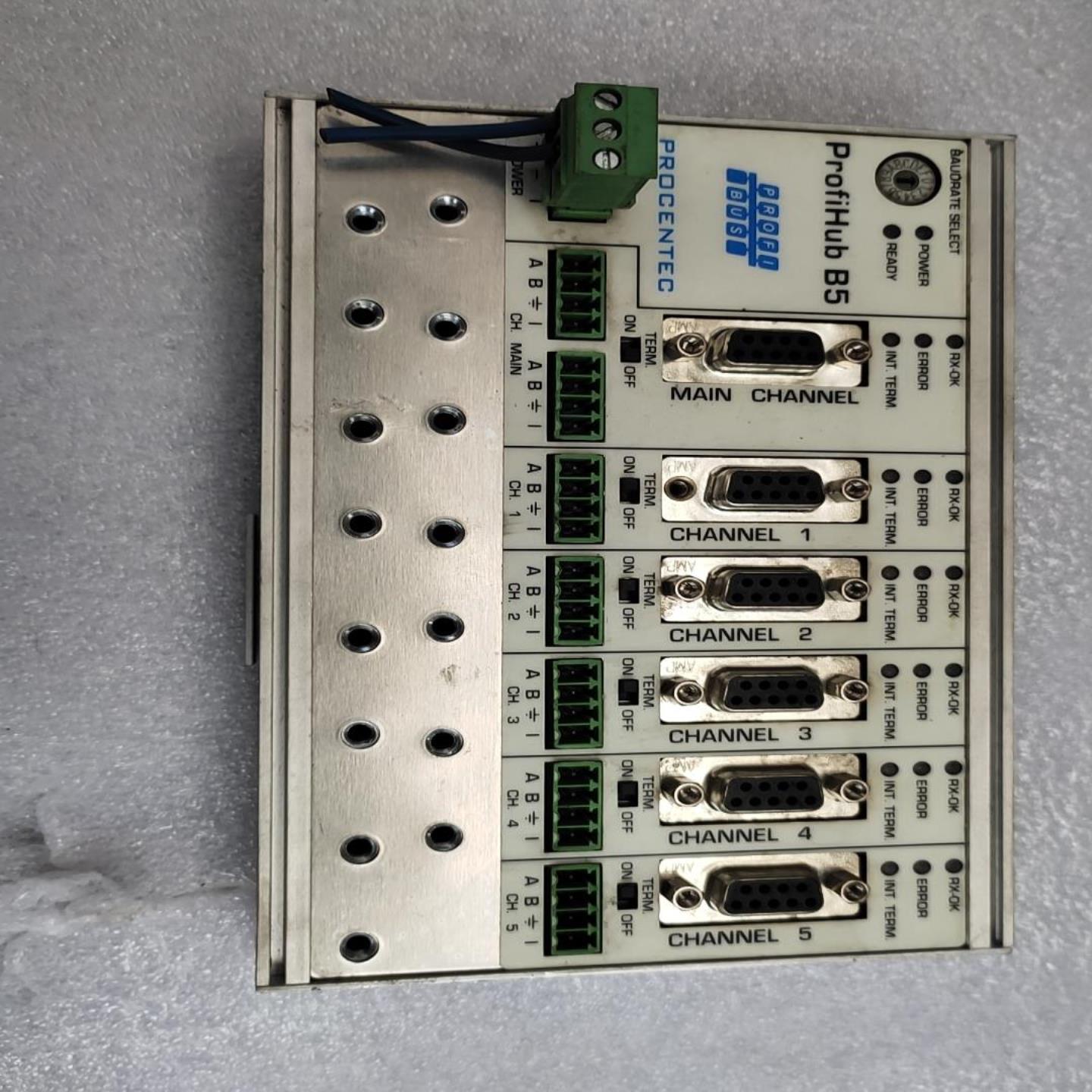 ProfiHub B5