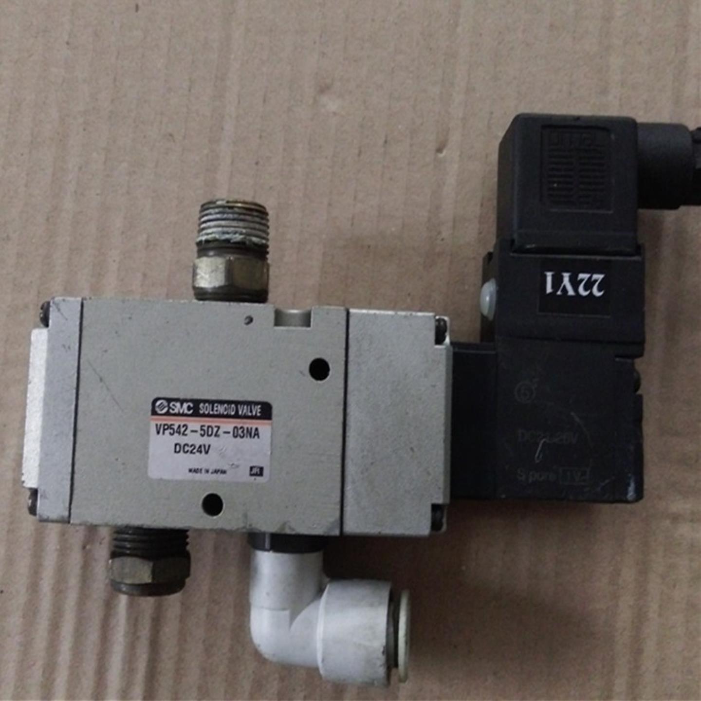 二手原装SMC电磁阀 VP542-5DZ-03NA DC21V-26V 实图 包好