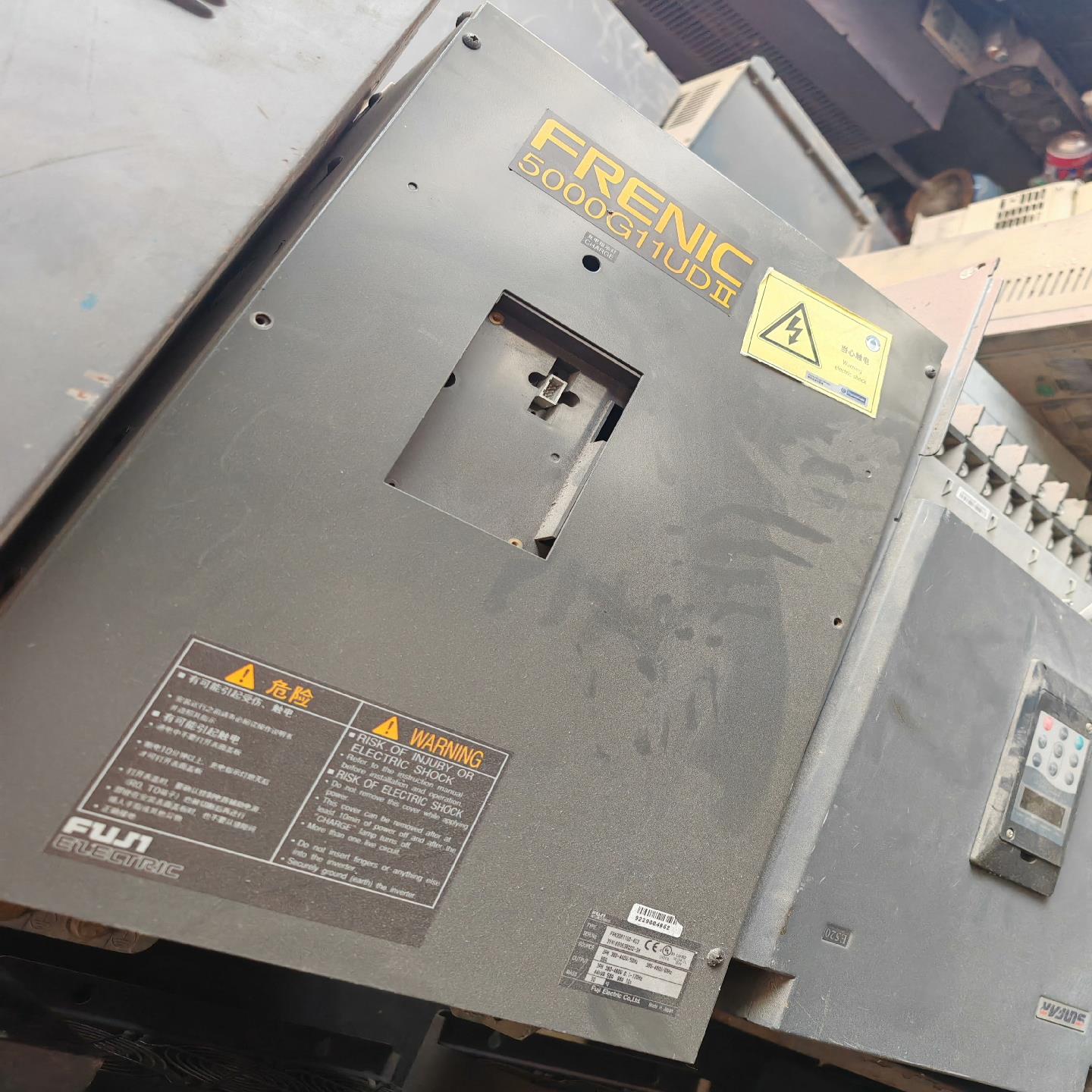变频器FRN30G11UD-4C3功率30kw功率380