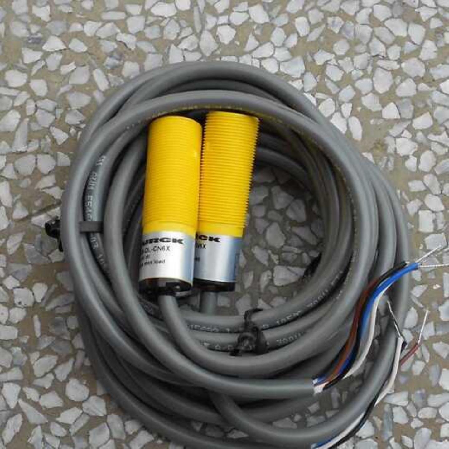 2024年全新光电开关传感器BS18-D-CP6X