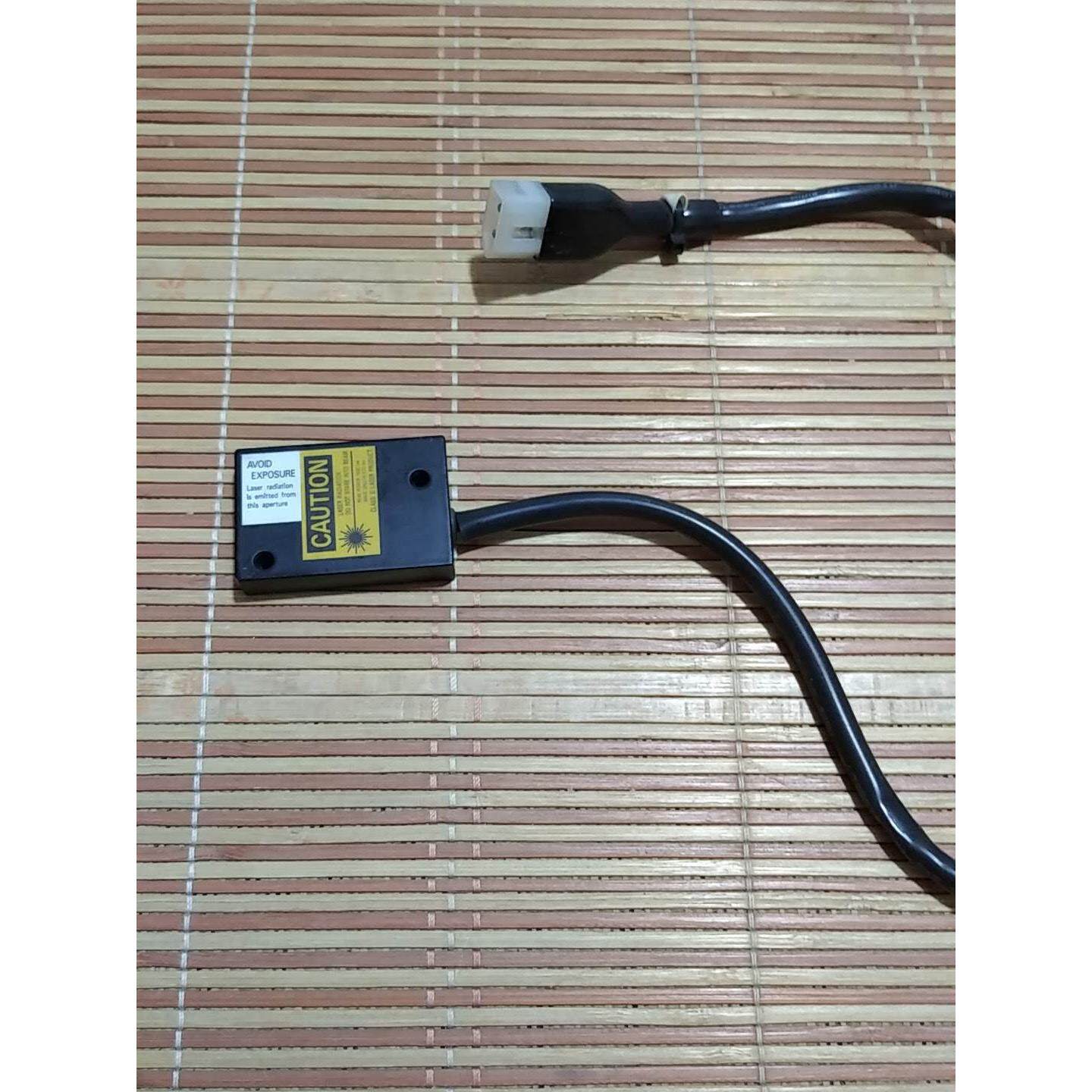 议价议价议价-非标价正品E3L－2LRC4－57激光传感器成色