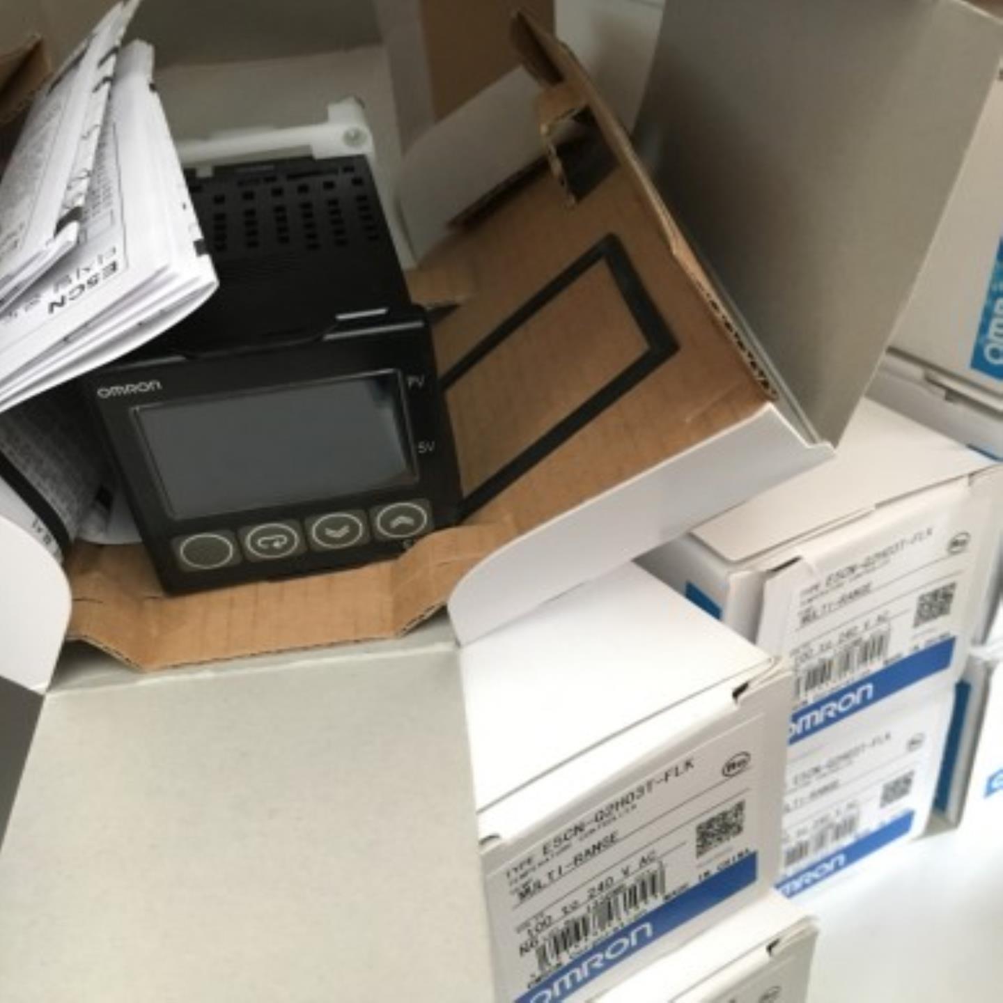 正品温控仪E5CZE5CN-QTRTR2TCTQ2TRLQLCLR2MTQ2MT-500