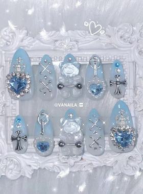 万霓穿戴甲水色冰透小熊浅蓝色量产型日系美甲INS款复刻