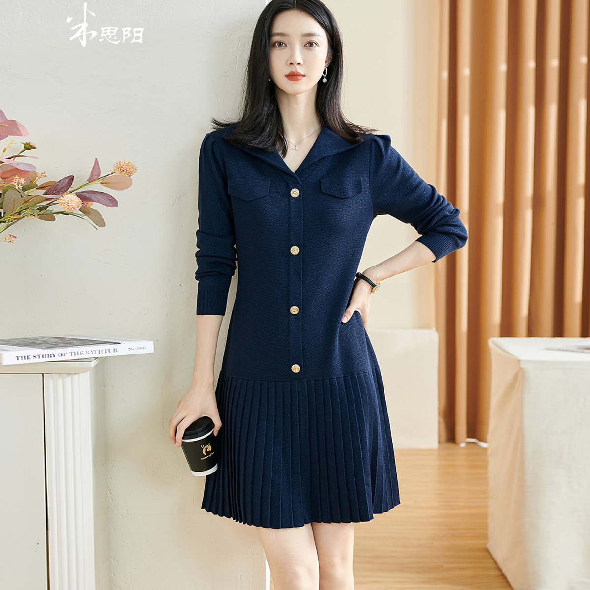 芳外时尚设计感藏蓝色连衣裙