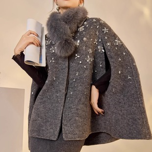 羊毛钉珠雪花斗篷灰色双面呢大衣女短款冬羊毛套装千金轻奢贵妇款