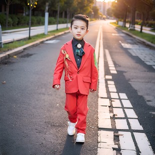 出租男童模特有肩章红色礼服 租赁男孩主持节目钢琴演出西服新款