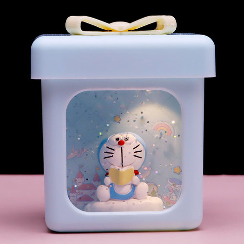 多啦草莓熊水晶灯音乐盒