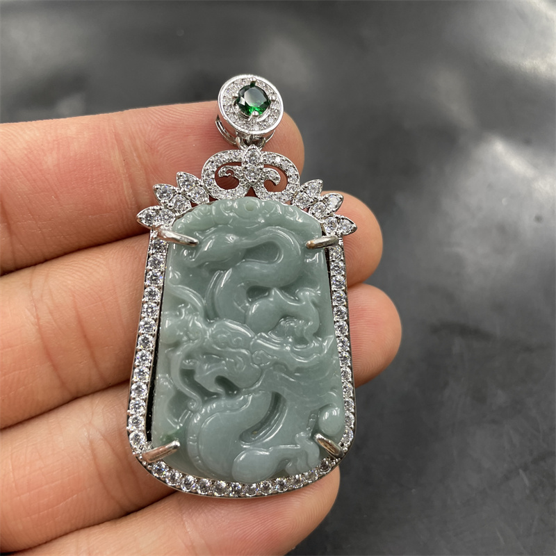 四海玉器 新款镶嵌天然翡翠A货龙戏珠吊坠 翠玉生肖龙挂件 玉坠