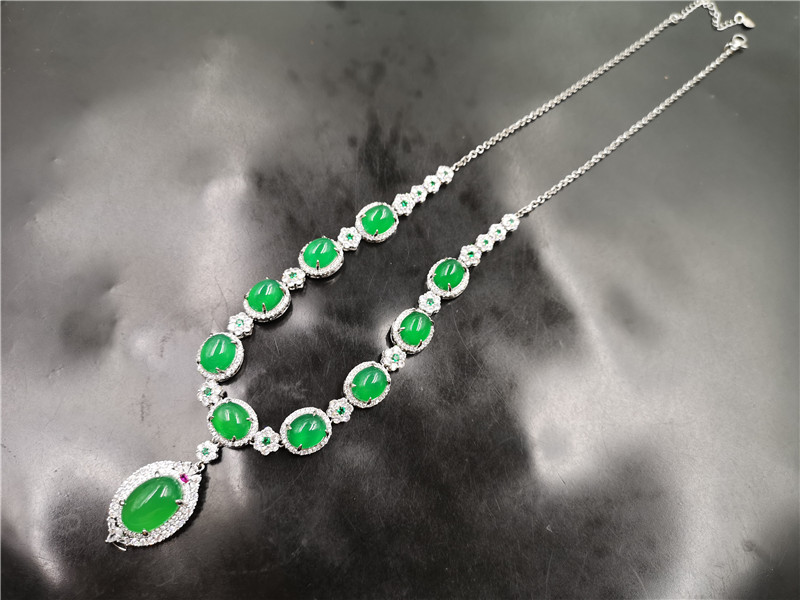 四海玉器 女款镶嵌绿玉髓项链 满钻豪镶银色女款绿玛瑙项链