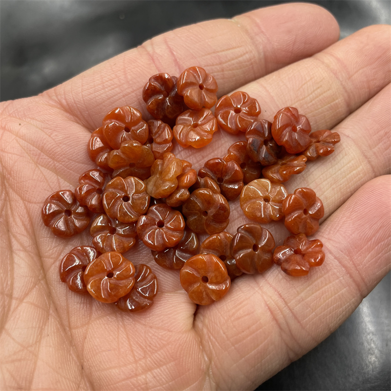 四海玉器 DIY饰品配件红翡翠玉镂空花朵散珠 10毫米隔片佩饰特价