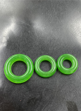 满绿色马来玉平安环圆圈