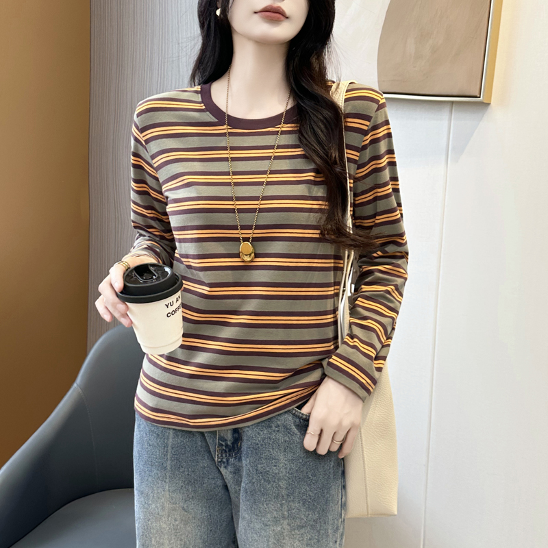 气质减龄圆领打底衫女春秋季新款宽松韩版休闲显瘦大码胖妹妹时尚