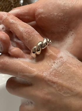 U.CA缠绕麻花戒指女小众设计极简冷淡风牛角包纯银尾戒 coldframe