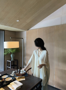 mmm collection 优雅姐姐清冷风冰丝针织披肩开衫女薄款斗篷罩衫