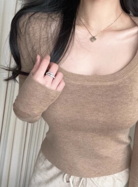 mmm collection 迷人纯欲大U领修身针织上衣女秋冬显瘦内搭打底衫