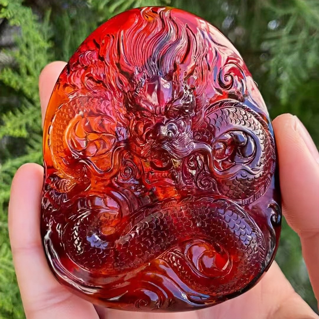 正品天然缅甸琥珀高品质血珀龙腾四海龙牌吊坠文玩工艺珠宝饰品