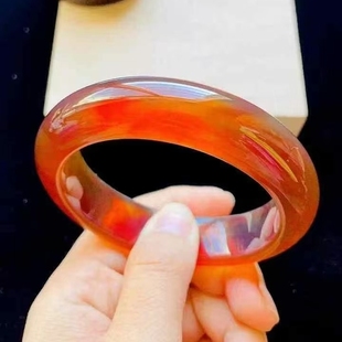 百搭珠宝饰品 收藏时尚 正品 天然缅甸琥珀高品质棕红圈口56手镯女款