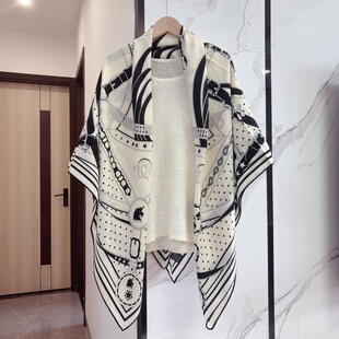 清晨漫步黑绿淡雅温柔利落桑蚕丝羊毛大方巾披肩围巾两用四季丝巾