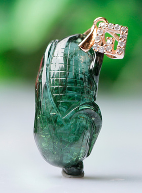 老坑蓝绿色碧玺手工雕刻小吊坠