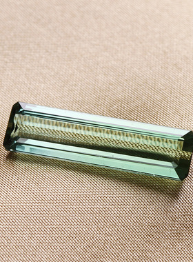 超值 天然巴西浅草绿碧玺裸石戒面 亮色高净度 9.72ct无烧无注胶