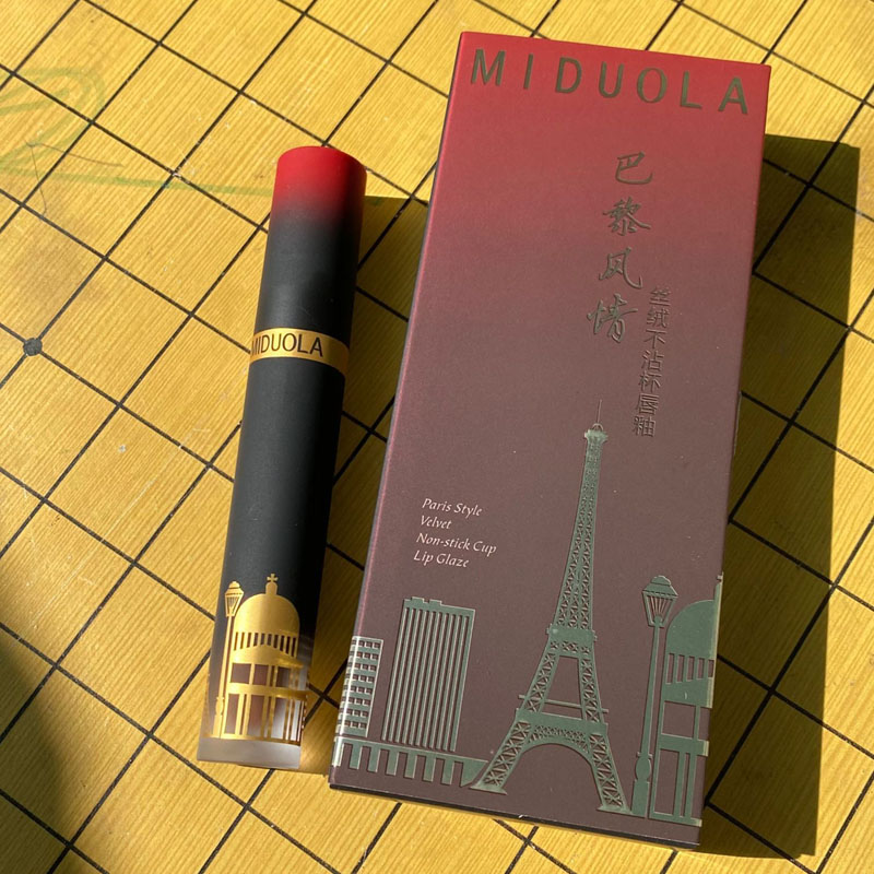 咪朵拉巴黎风情丝绒不沾杯唇釉