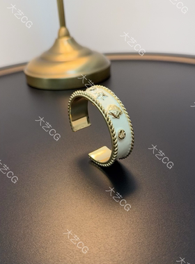 金色手镯时尚气质白色腕饰