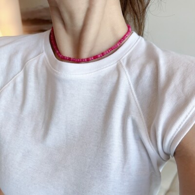 粉色珠珠短项链个性小众粉红玫粉色水晶串珠choker颈链