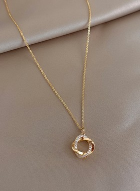 微镶玫瑰花环项链女小众锁骨链2025新款爆款轻奢高级感毛衣链配饰