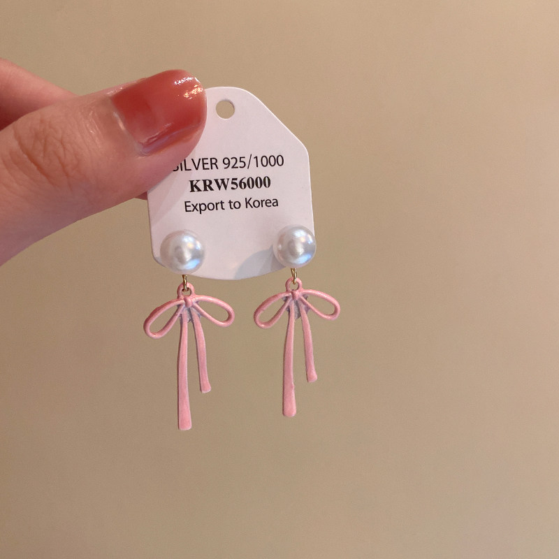 粉色蝴蝶结珍珠耳钉女款独特可爱轻奢配饰耳环小众设计高级感耳饰