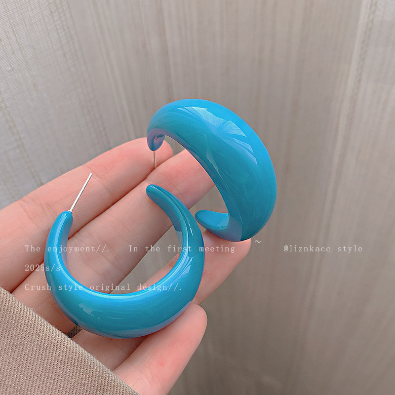 复古港风蓝色C型耳环女2025新款爆款气质时尚耳钉高级感夸张耳饰