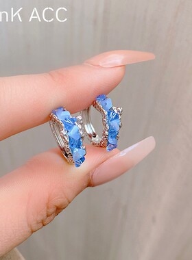 蓝色天然石耳圈女2024新款爆款洋气耳饰品复古港风高级设计感耳环