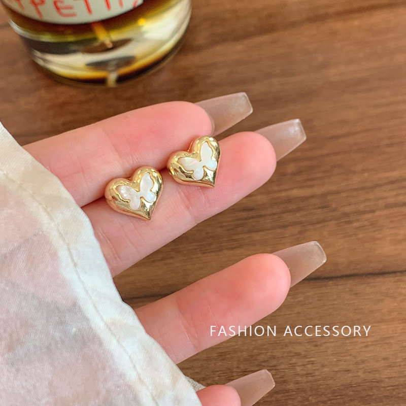 2025新款爆款高级感爱心蝴蝶耳钉女轻奢小众设计气质百搭耳环