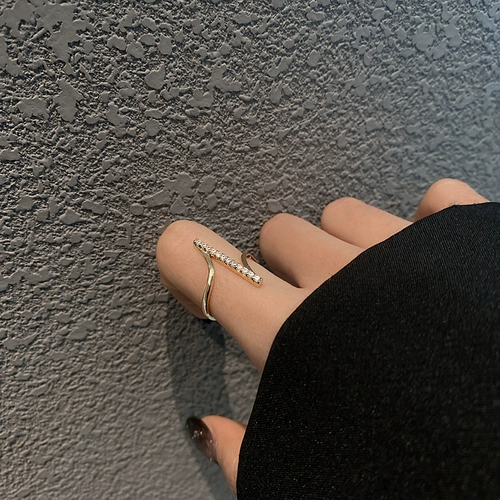 Tide, изысканное дизайнерское модное кольцо с камнем с цирконом, изысканный стиль, легкий роскошный стиль, тренд сезона, на указательный палец, популярно в интернете