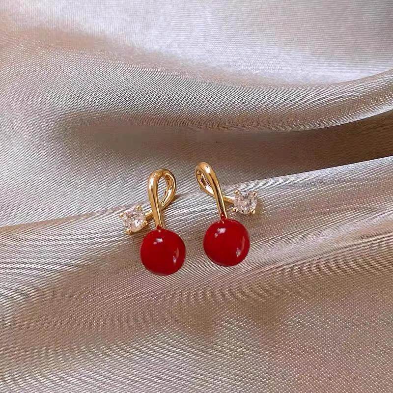 珠珠红豆相思耳钉女新款2025爆款秋冬耳环小众轻奢高级感气质耳饰