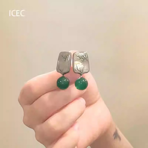新中式绿玛瑙竹子耳钉轻奢小众高级感大气耳饰适合夏天的气质耳环